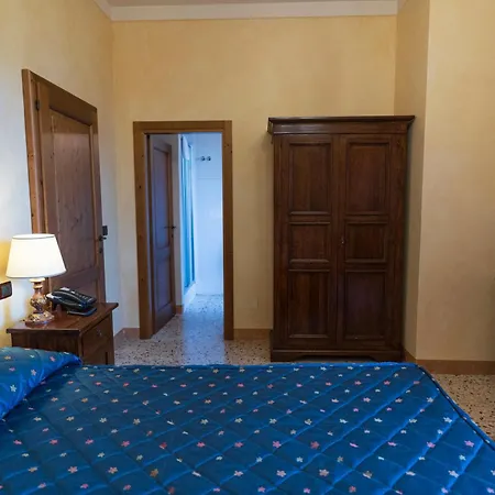 Rinalducci Hotell 4*